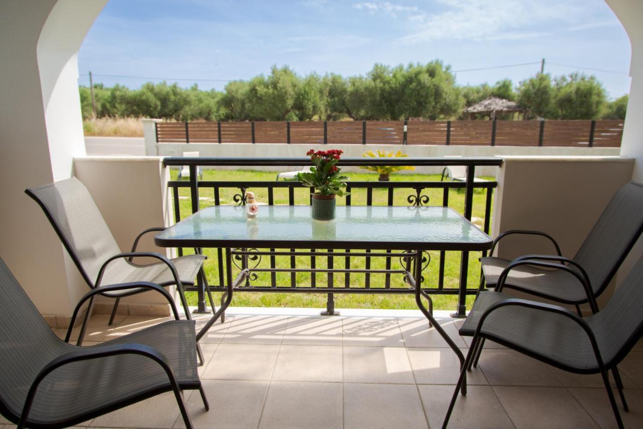Tropical Apartments Alykes  Ngoại thất bức ảnh