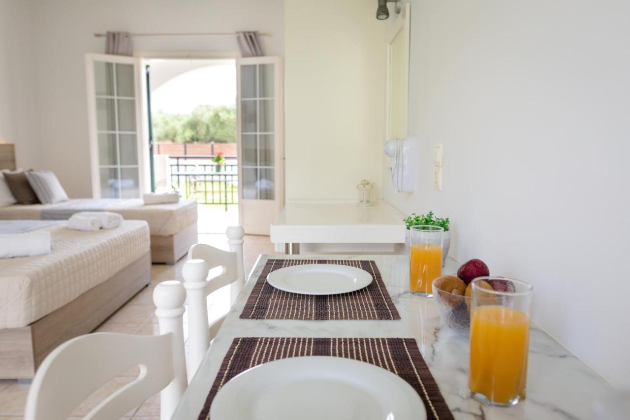Tropical Apartments Alykes  Ngoại thất bức ảnh