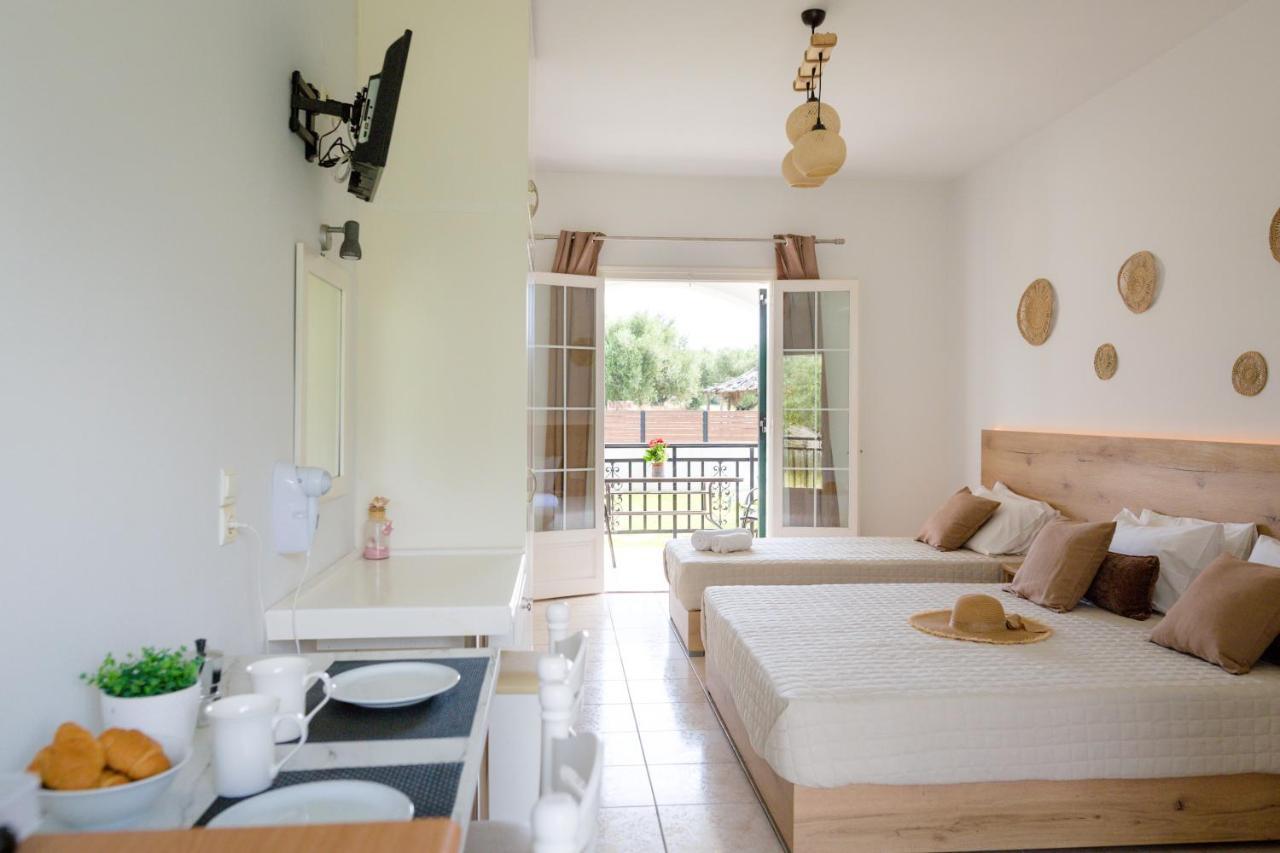 Tropical Apartments Alykes  Ngoại thất bức ảnh