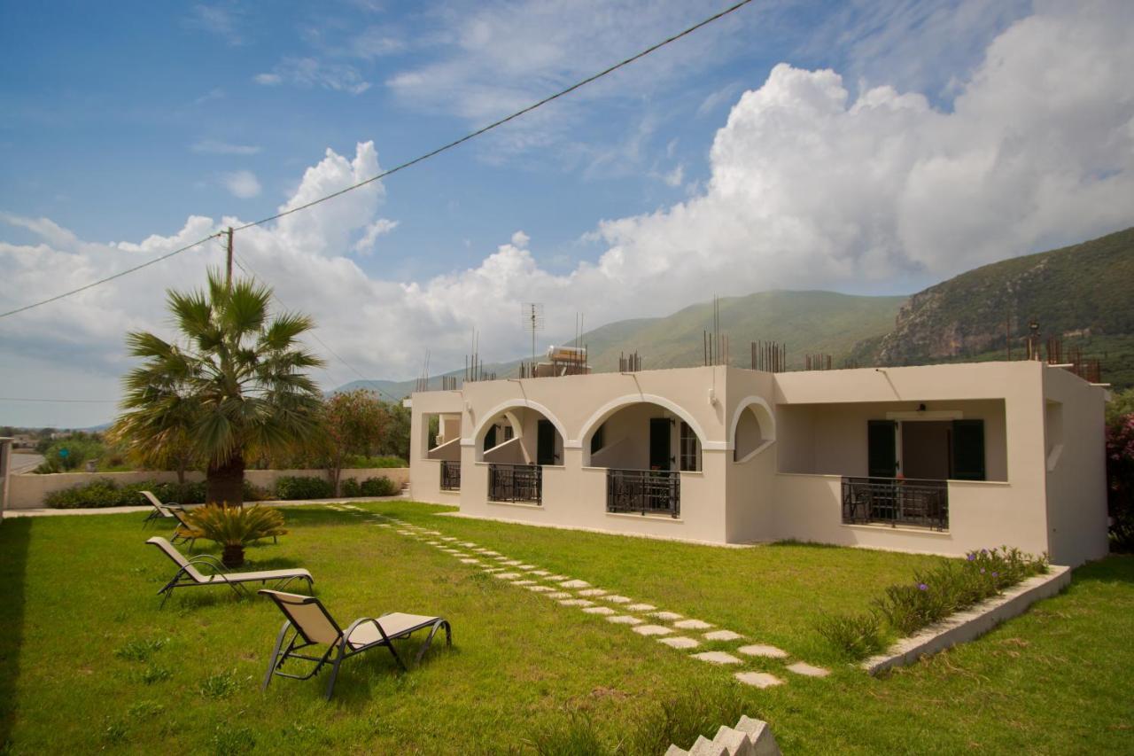 Tropical Apartments Alykes  Ngoại thất bức ảnh